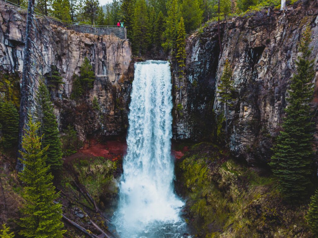 bend oregon travel guide