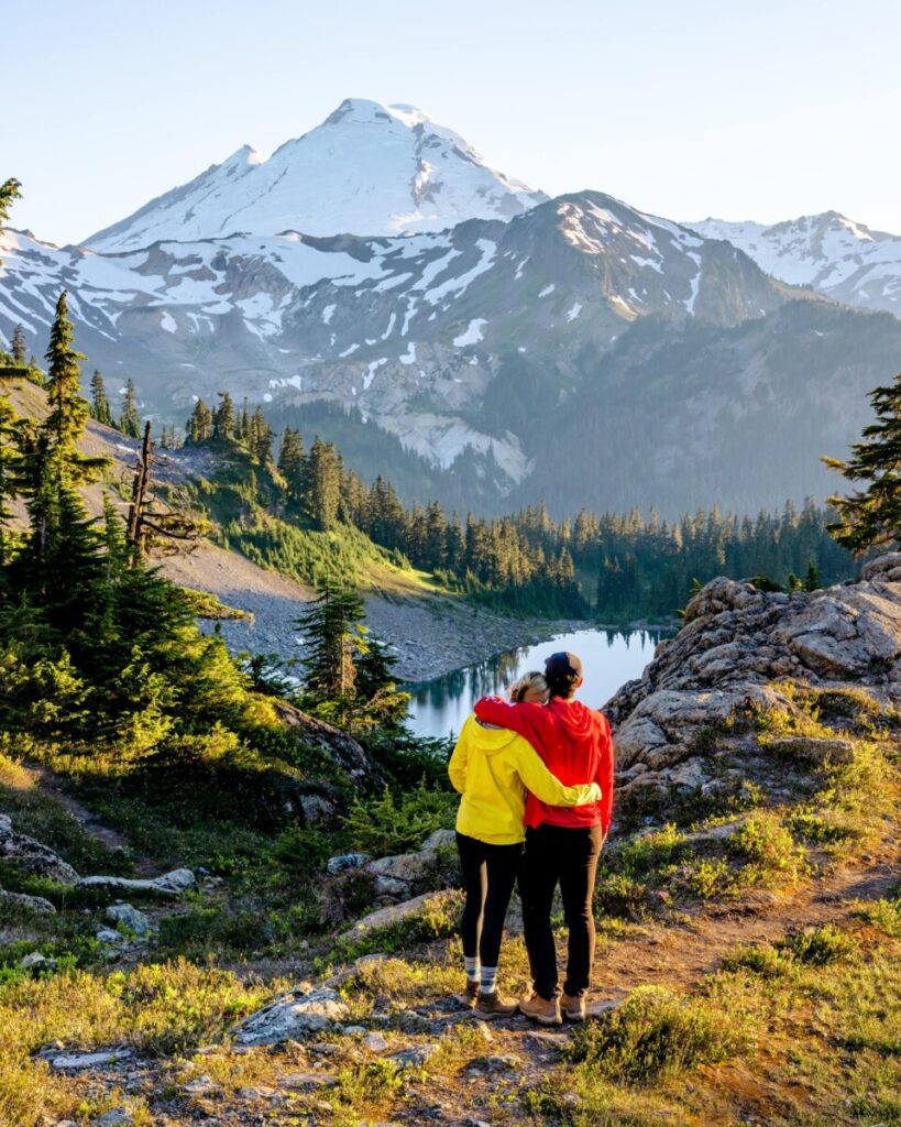 Hiking the Chain Lakes Loop in Washington at sunset