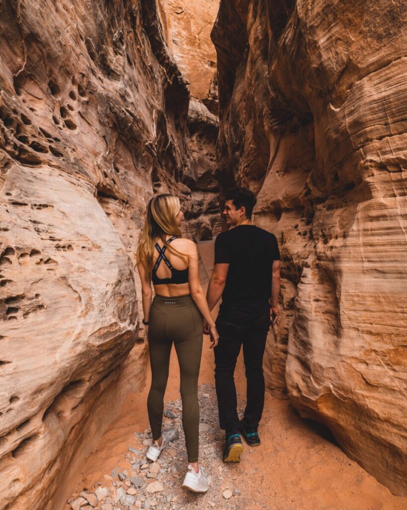 Hiking the White Domes Trail and slot canyon in Valley of Fire State Park
