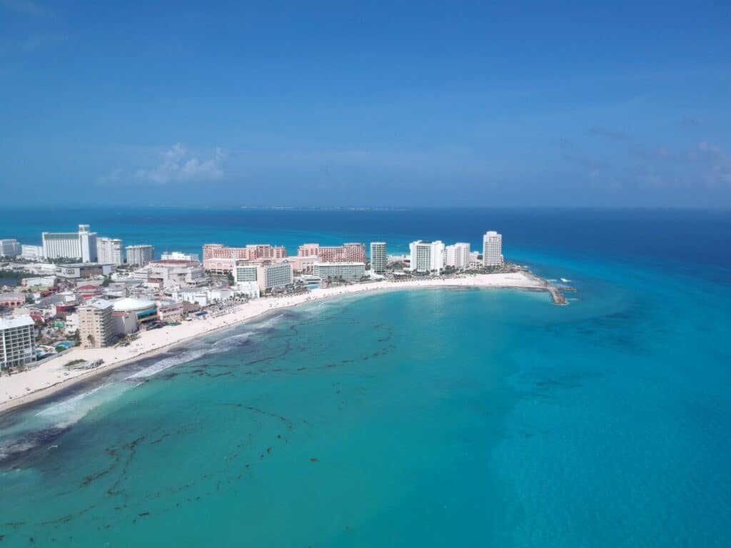 Cancun Gaviota Azul Beach