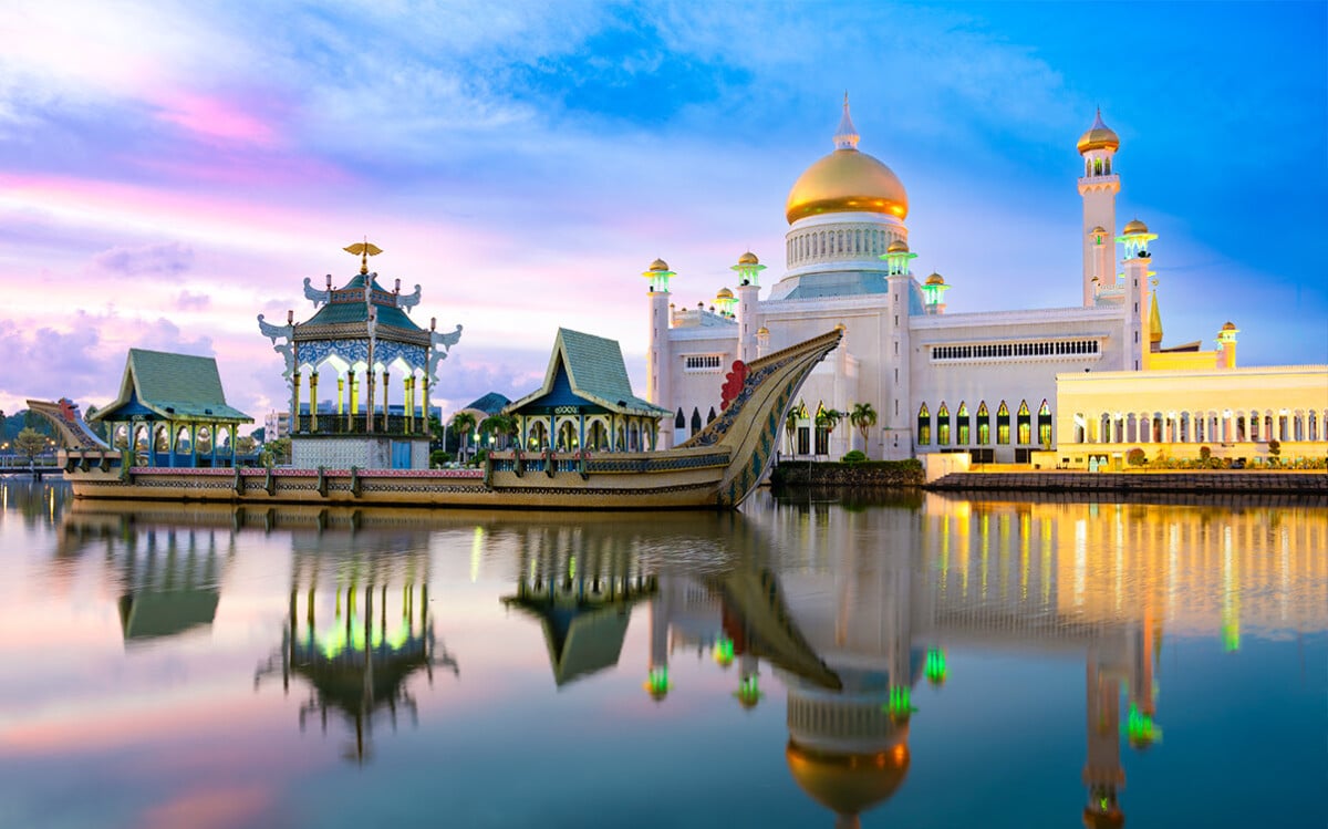 The Omar Ali Saifuddien Mosque in Brunei